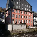 Kutscherhaus Holiday home *